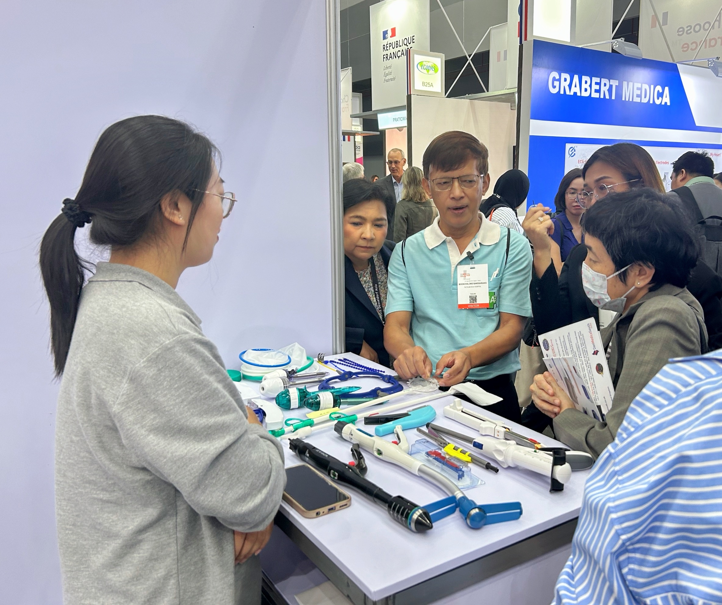 1757660064623342.jpg 泰国1(1).jpg